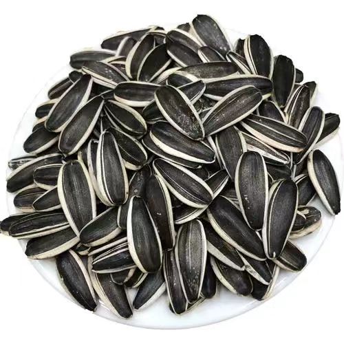 Sunflower seeds have certain nutritional value when eaten in moderation. The nutritional value is similar when eaten raw and cooked: