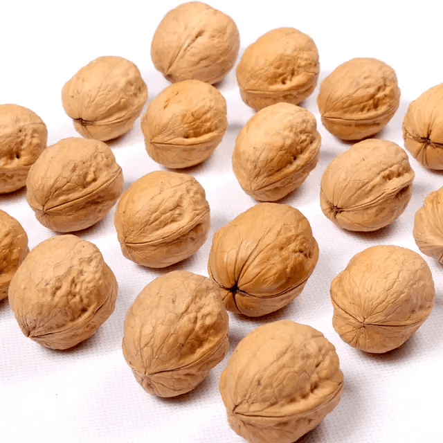 7 Benefits of Walnuts - Lnnuts