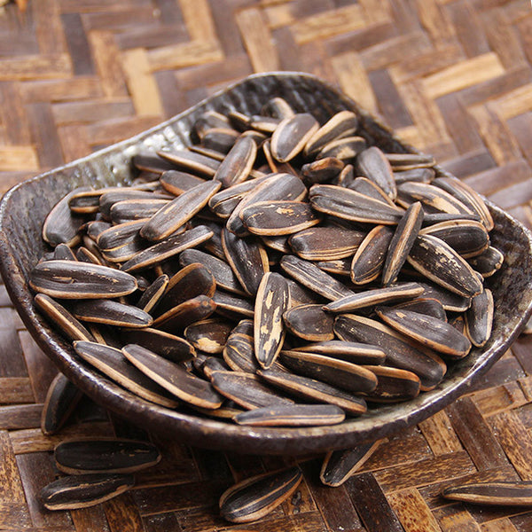 What problems do Europeans and Americans have when importing sunflower seeds?