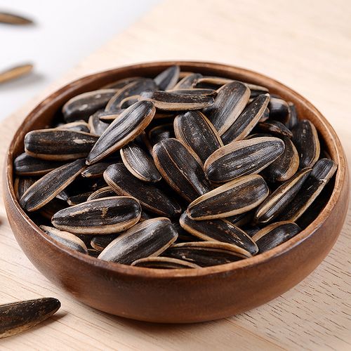 The more popular sunflower seeds in the US - Lnnuts