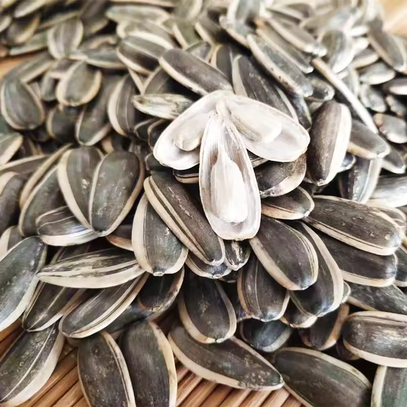 OEM ODM China Li Niu Niu Food Factory wholesale Chinese high quality organic Melon seeds bulk Sunflower seeds